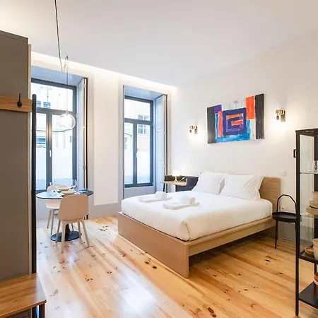 Modern Retro Downtown By Lovelystay Apartment *