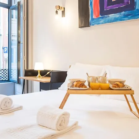 Apartment Modern Retro Downtown By Lovelystay Porto